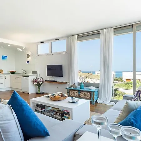 Modern Panoramic Sea View House